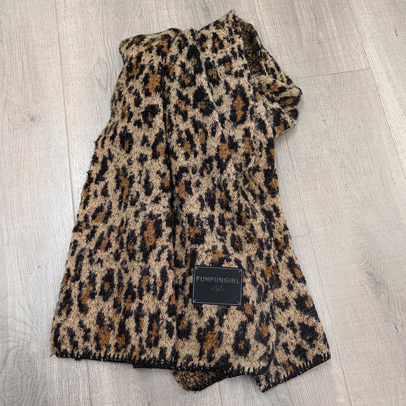 Warm Leopard Print Triangular Scarf 50x175cm for Spring and Autumn