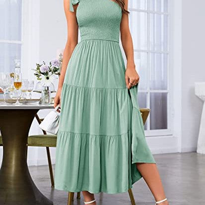 Robe d'été plissée asymétrique à volants et ourlet fendu pour femme