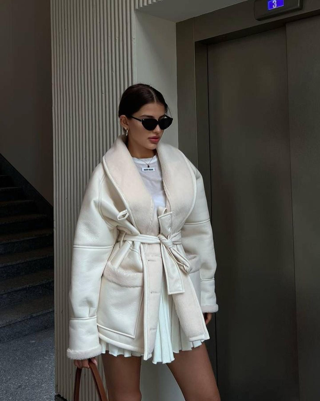 Women’s Long Sleeve Leather and Fur Splicing Coat