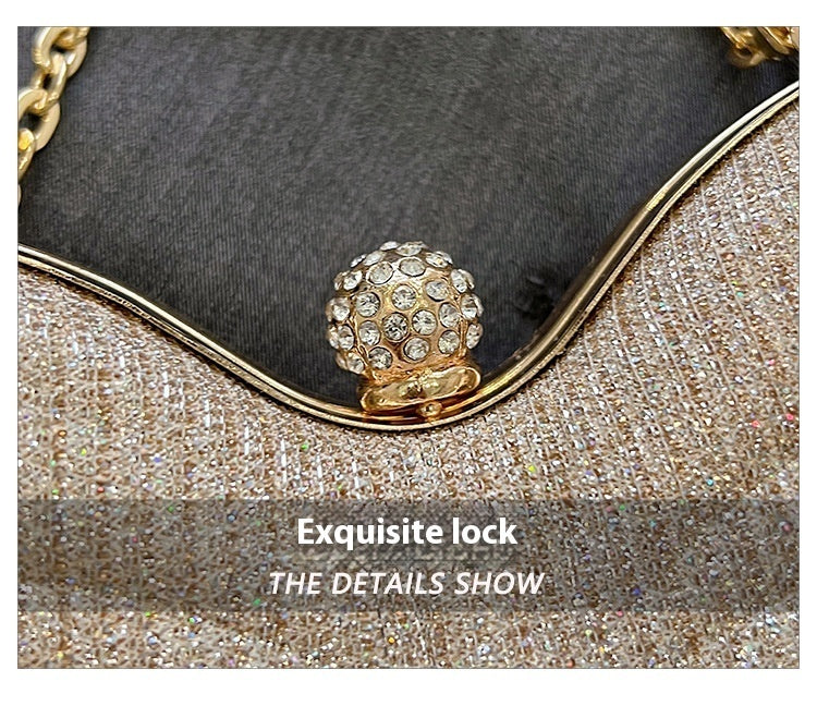 Cute Butterfly Stripe Clipped Button Metal Women's Chain Bag