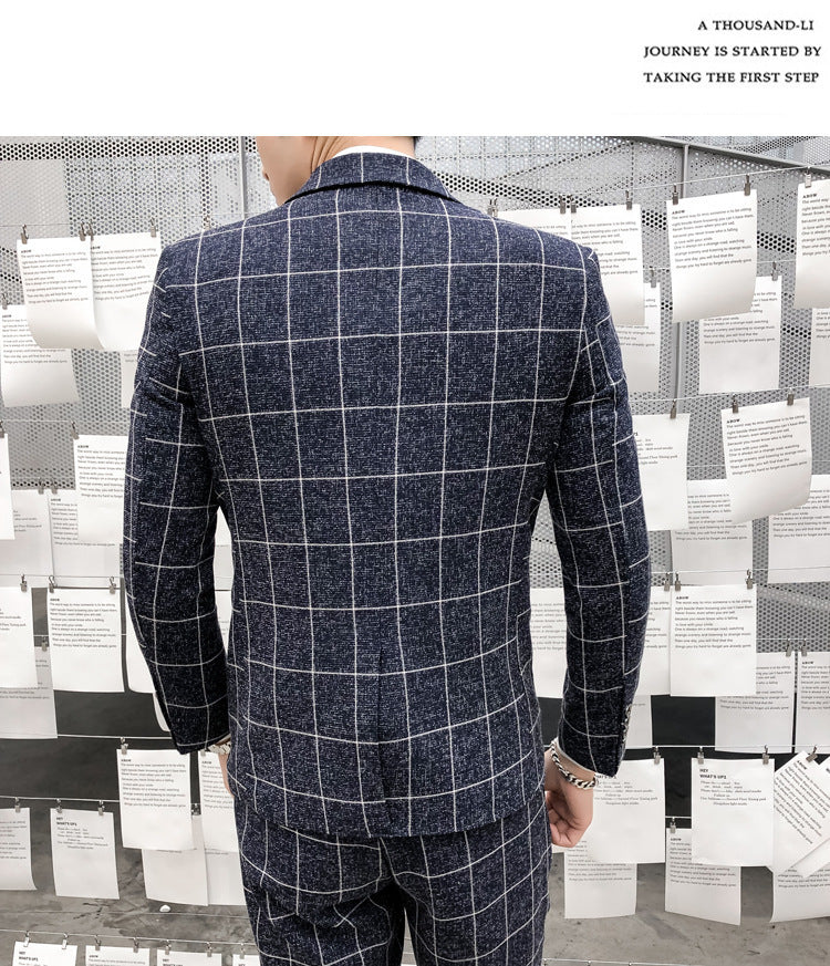 Costume trois pièces à carreaux coupe ajustée pour homme