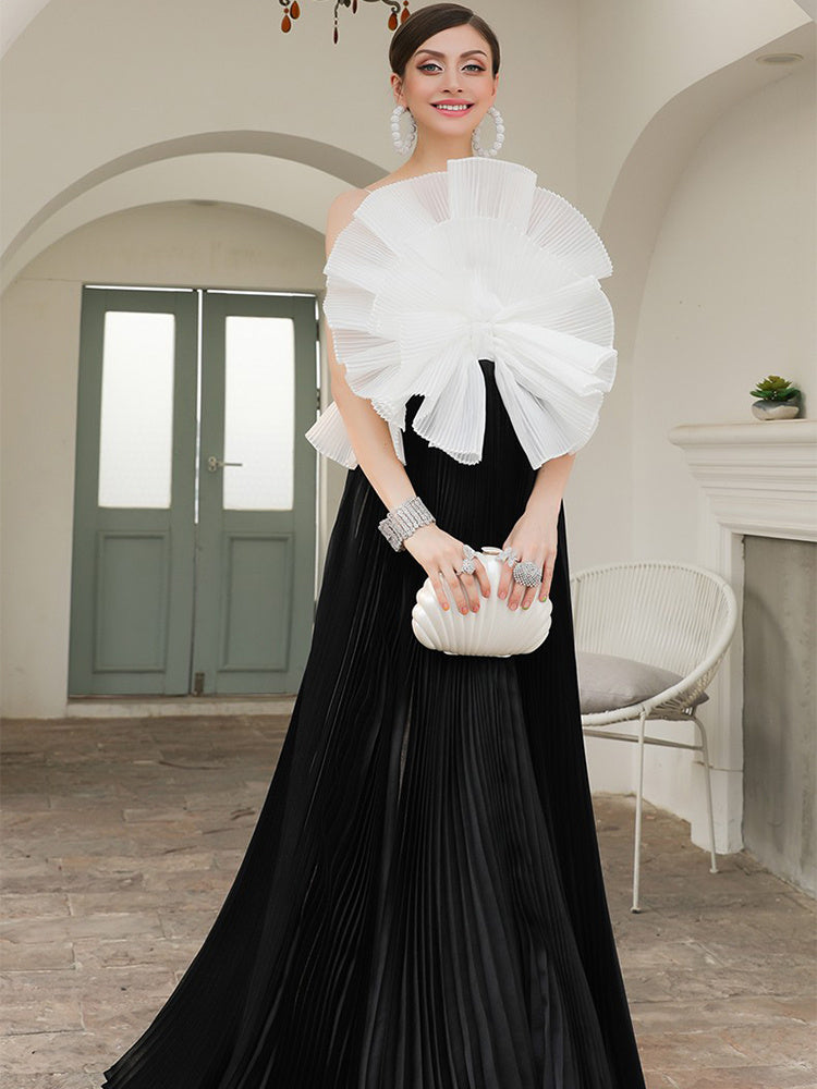 Women's Fashion Black And White Pressed Folded Handmade Flower Hem Dress