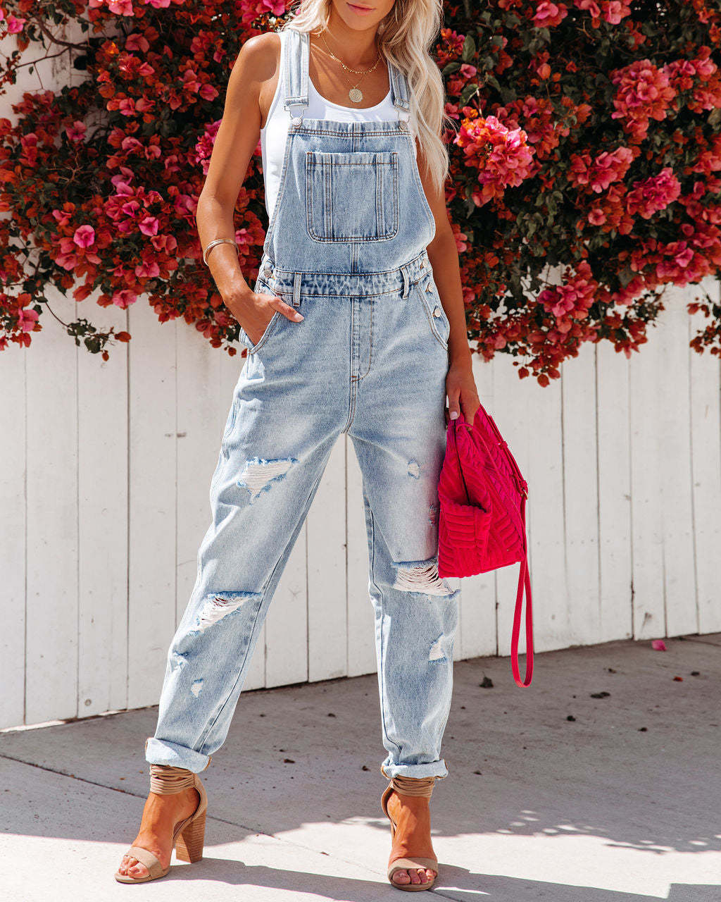 Combinaison salopette femme en jean denim bleu à bretelles