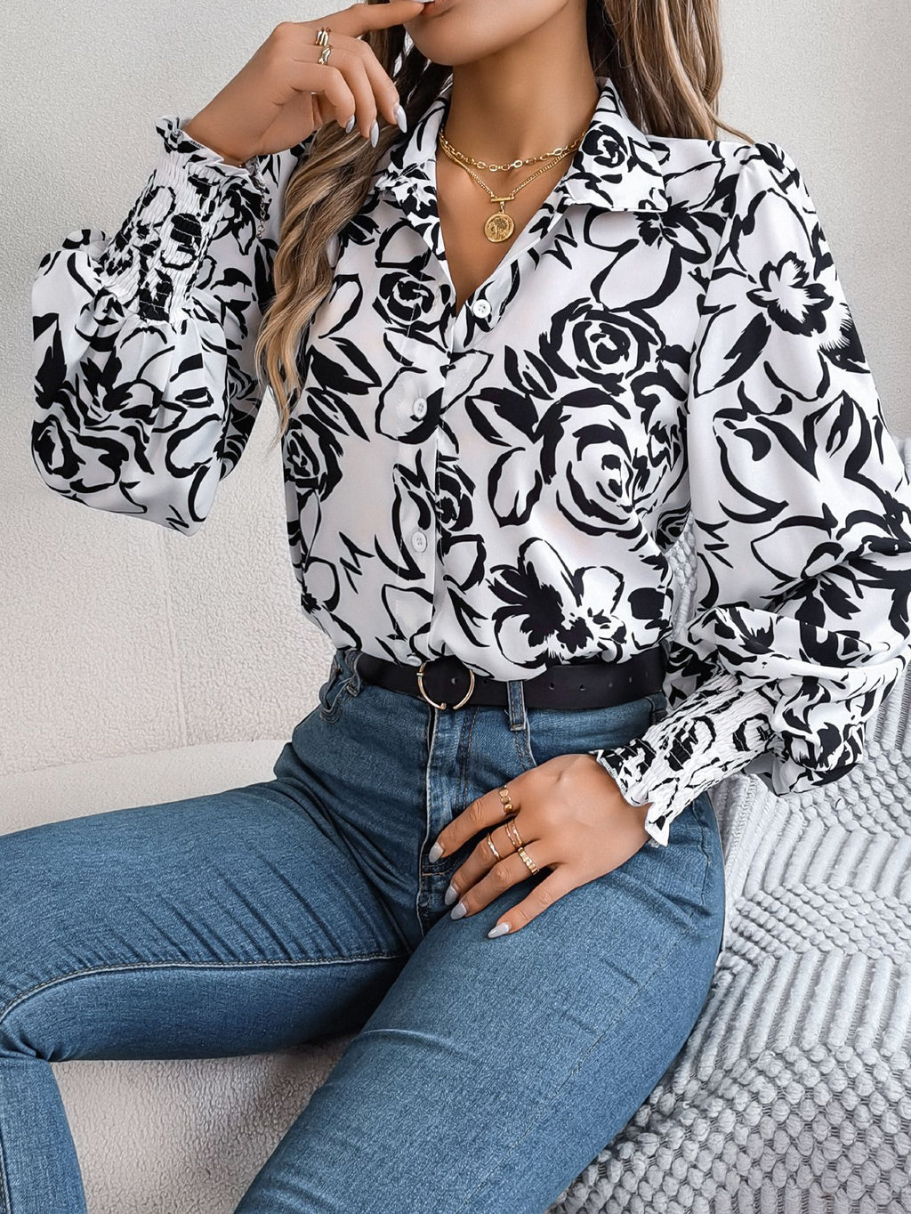 Contrast Color Flower Lantern Sleeve Lapel Shirt - White, Blue, Polyester