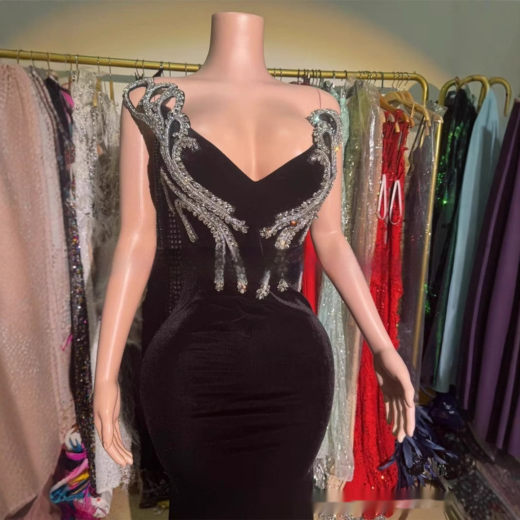 Robe longue noire moulante et bustier