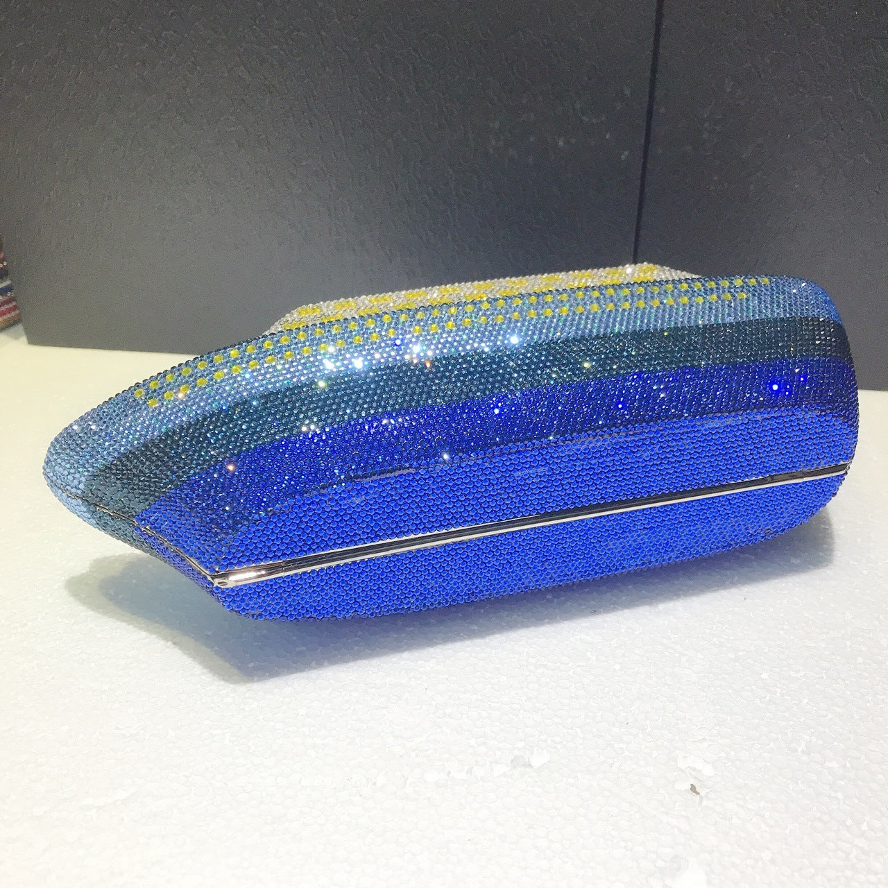 Full Diamond Crystal Rhinestone Metal Evening Bag with Magnetic Closure, Small Size, Red & Blue