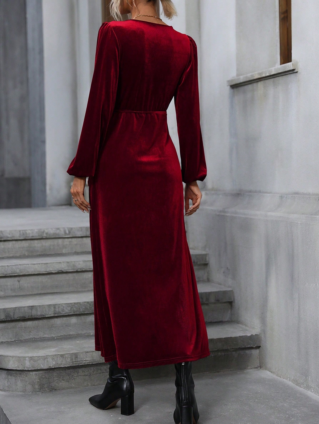 European & American Women's Velvet Mid-Length Party Dress