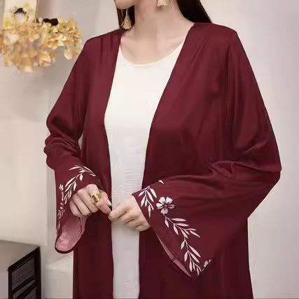 روب كارديجان أنيق باللون الأحمر خمري ومطبوع بنمط دبي للمسلمات