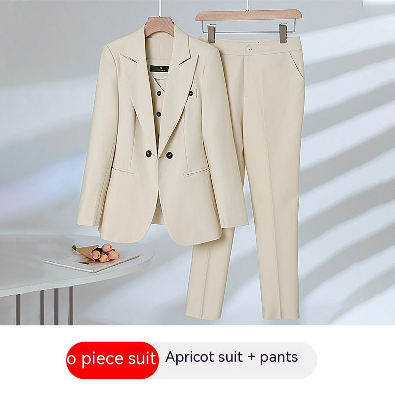 Ensemble Costume Élégant pour Femme avec Pantalon et Gilet