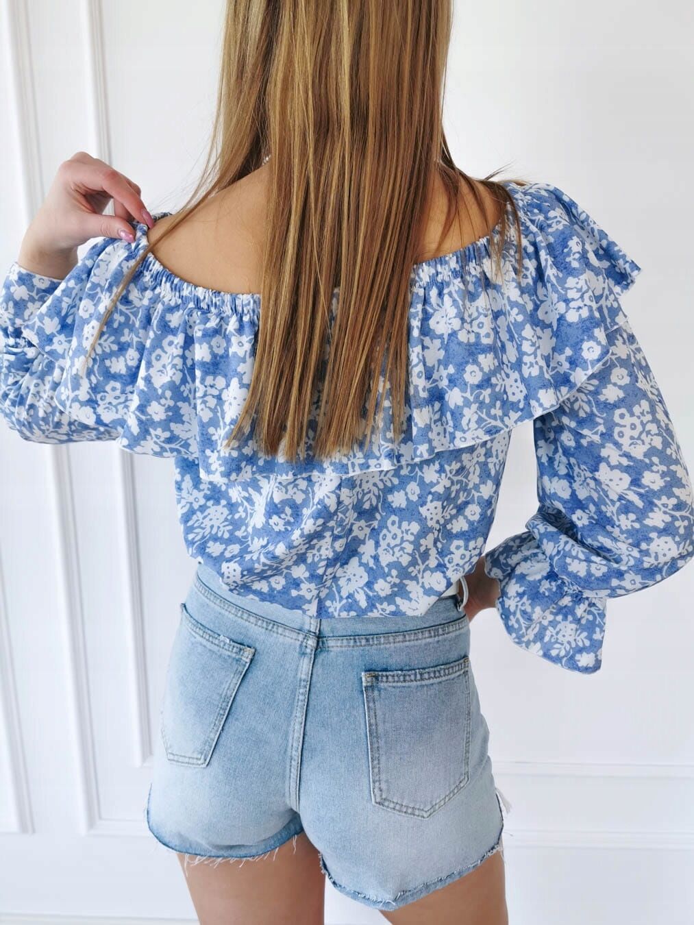 Loose Ruffle Off Shoulder Long Sleeve Floral Top