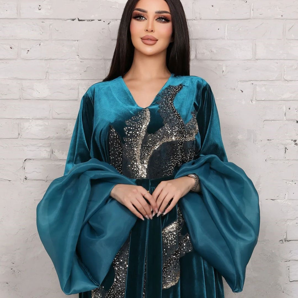 Robe longue en velours doré, tenue du Moyen-Orient