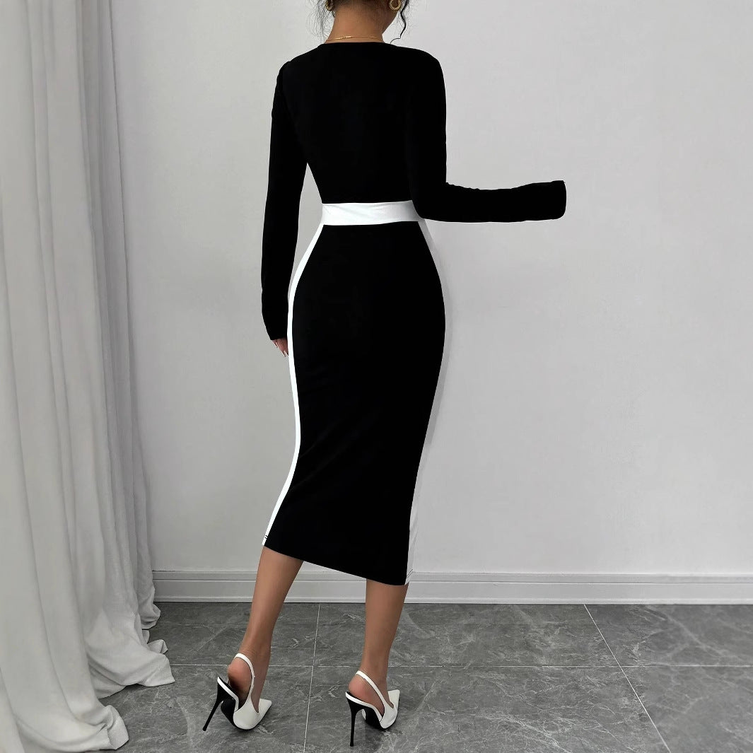 Robe noire élégante moulante à col carré et manches longues pour femme