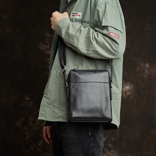 Handmade Men's Leather Shoulder Bag Simple
