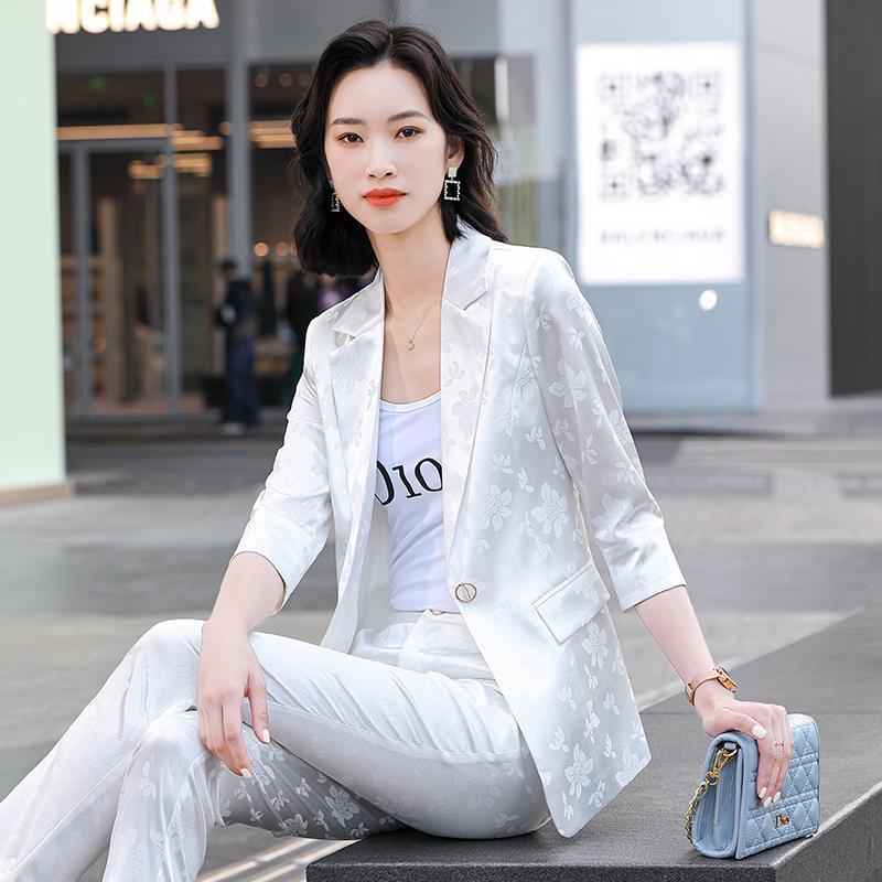 Veste de tailleur en satin imprimé pour femme, coloris rose, blanc et bleu