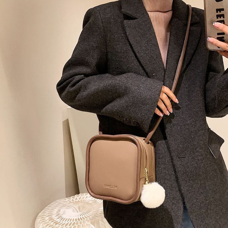 Trendy Simple Roller PU Leather Shoulder Messenger Bag 18x17x9cm