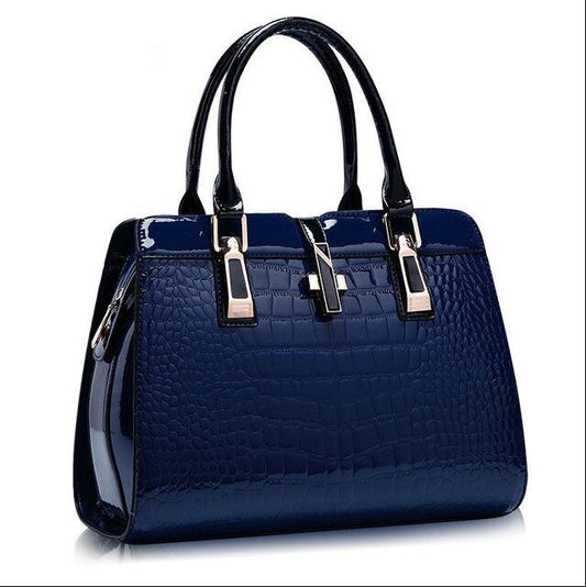 Luxury high quality pocket designer handbag and shoulder bag