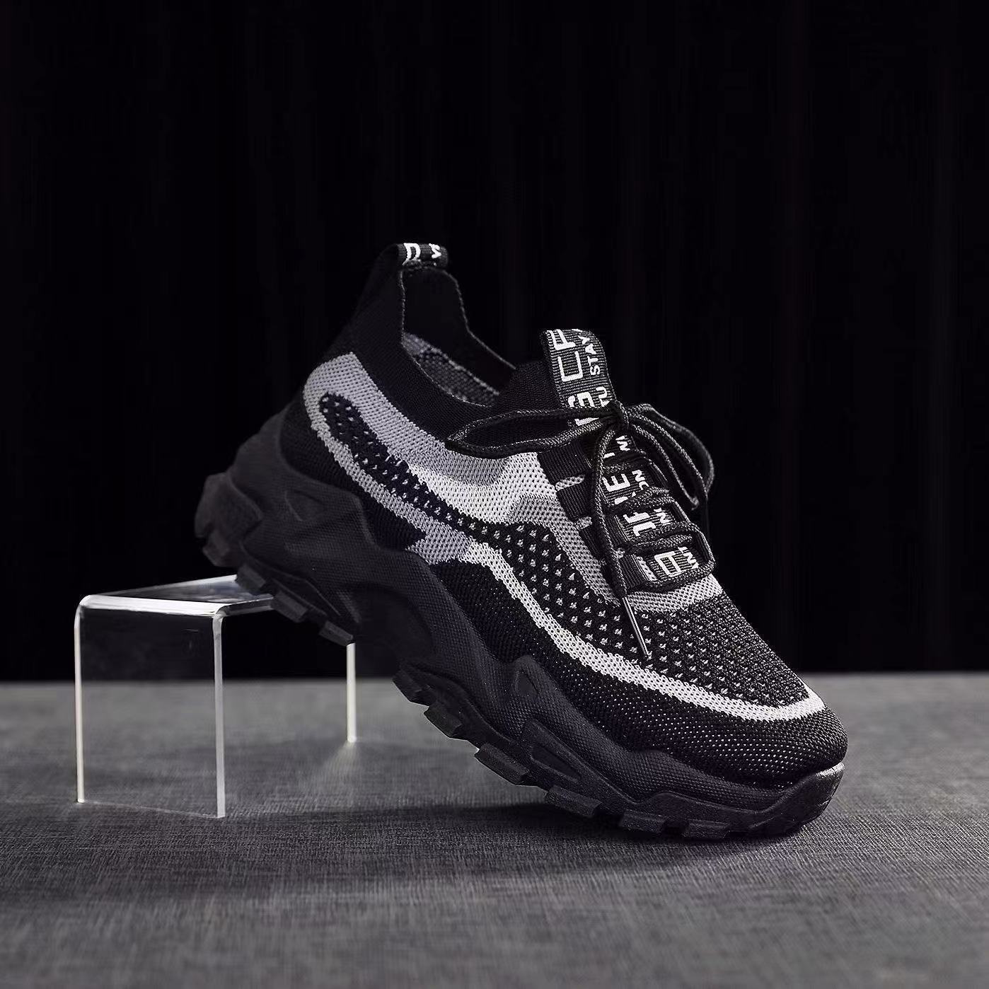 Women's Dad Soft Sole Lightweight And Breathable Sports Shoes