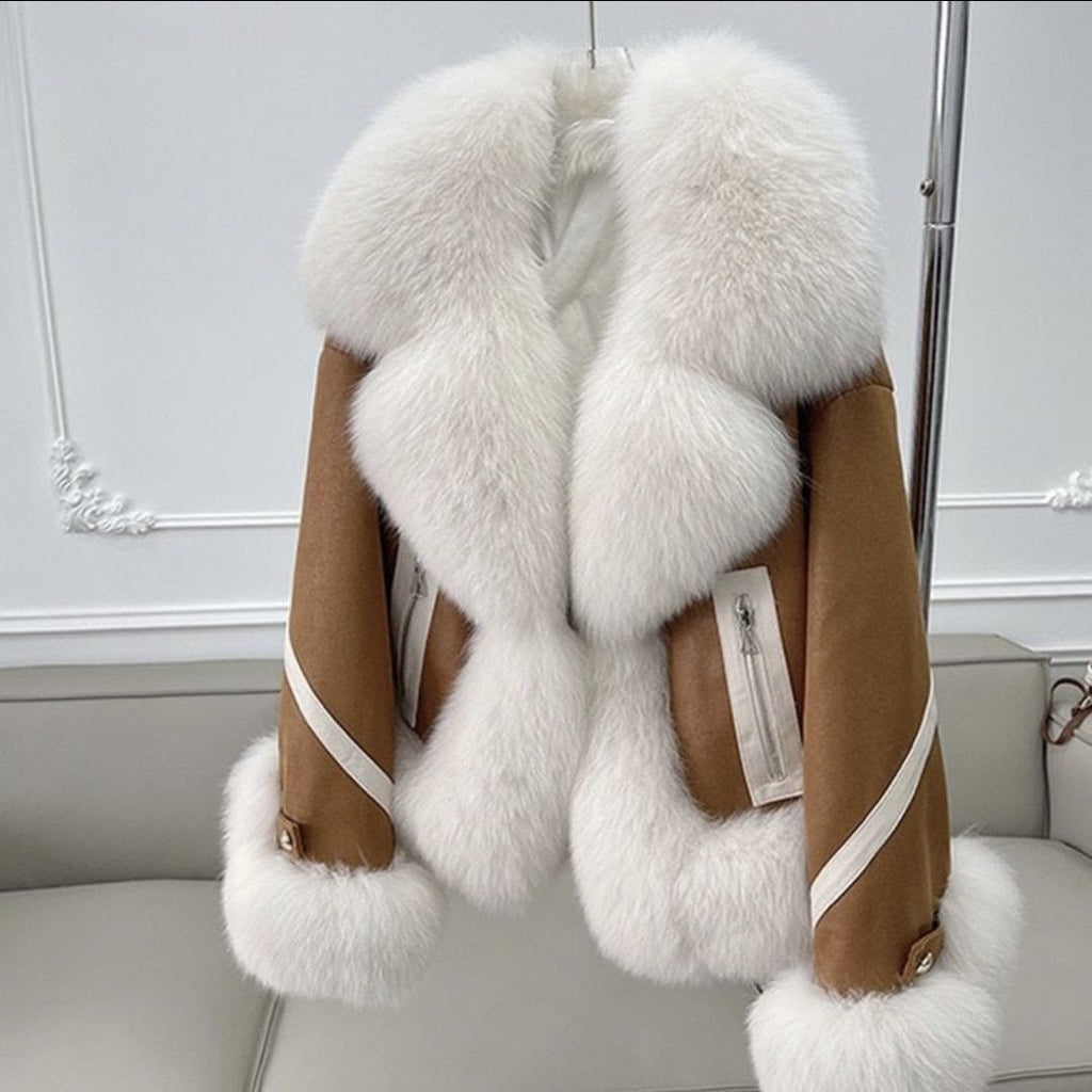 Women's Short Thick Faux Fur Coat with Fur Collar for Autumn and Winter