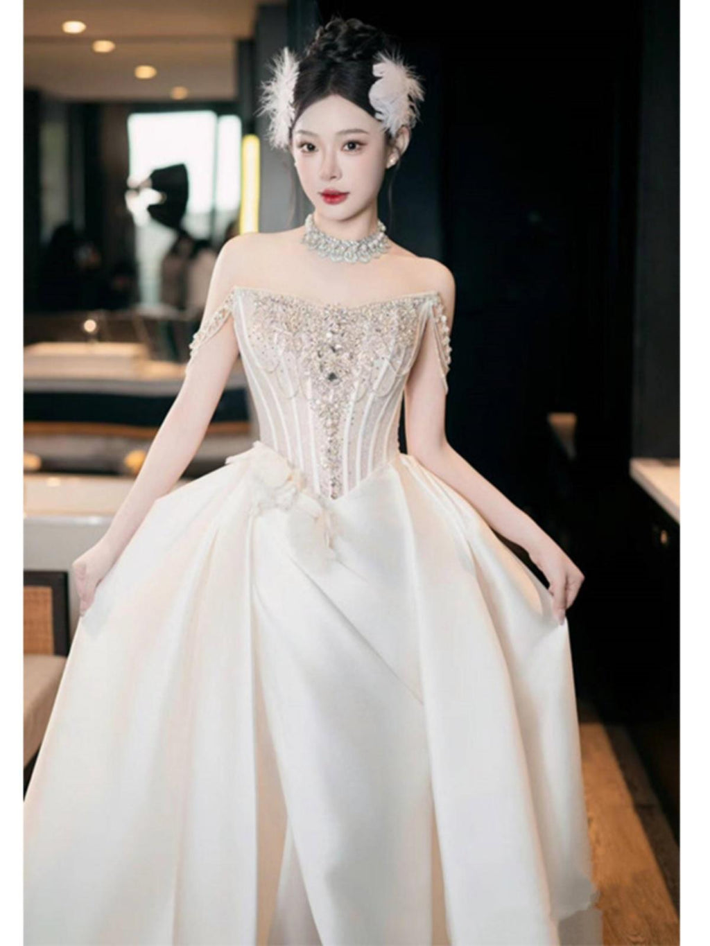 Robe de mariée bustier en satin léger