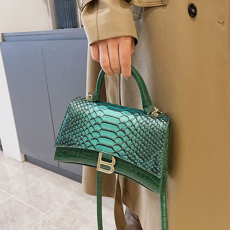 Women's Snake Pattern B Word PU Handbag 23cm