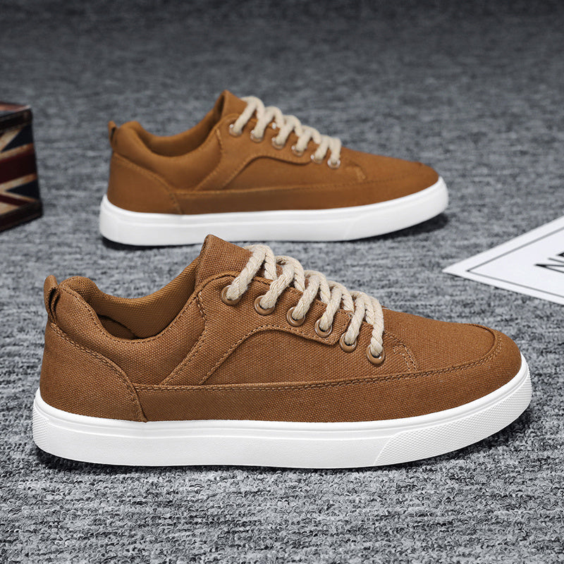 Men's Versatile Flat Youth Sneakers in Black and Brown