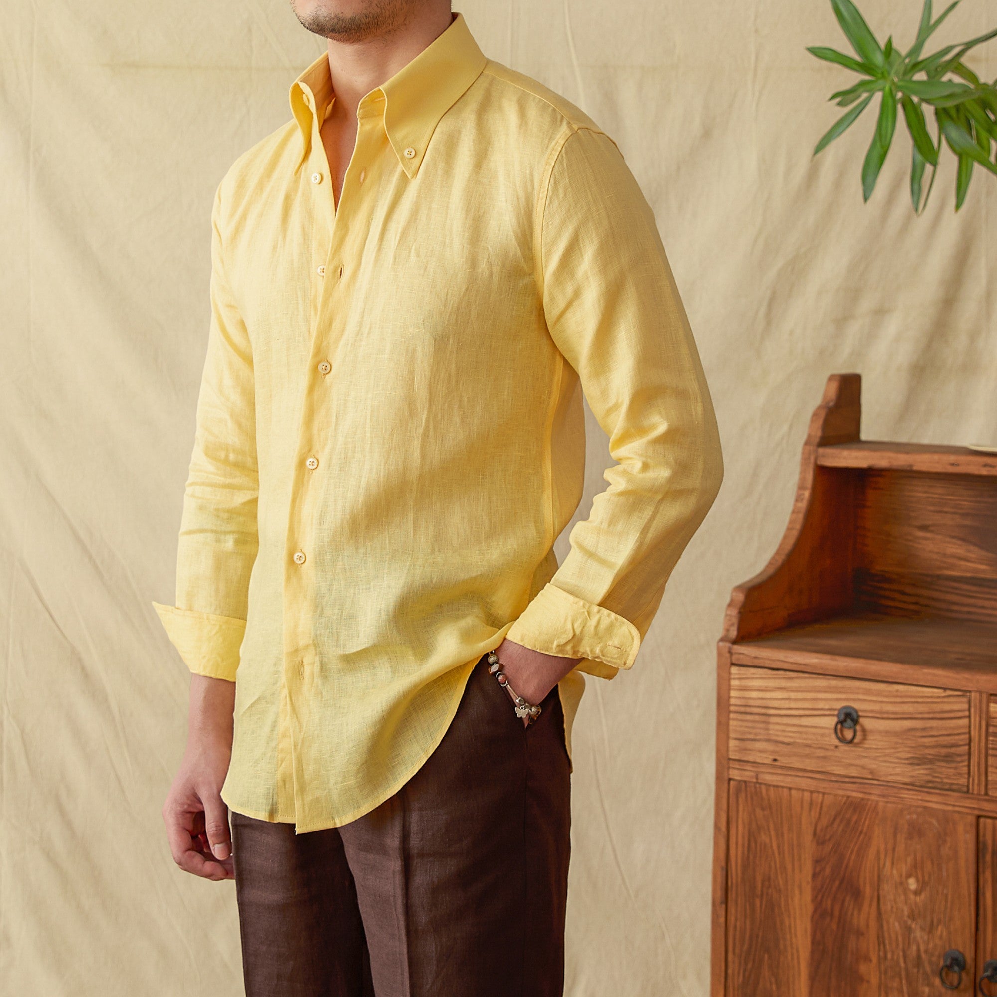 Italian Style Long Sleeve Linen Shirt with Large Pointed Collar