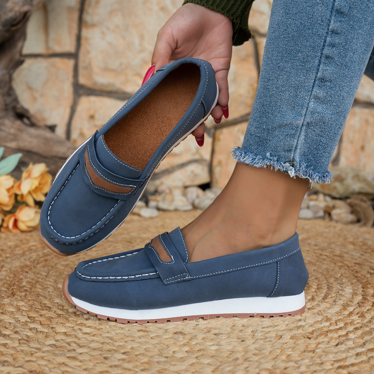 Chaussures décontractées à plateforme et petit talon pour femmes, disponibles en noir, bleu et kaki