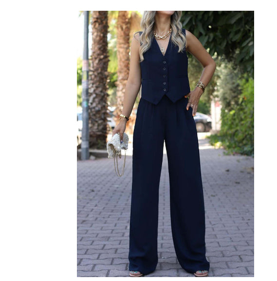 Ensemble tailleur gilet sans manches col V et pantalon large