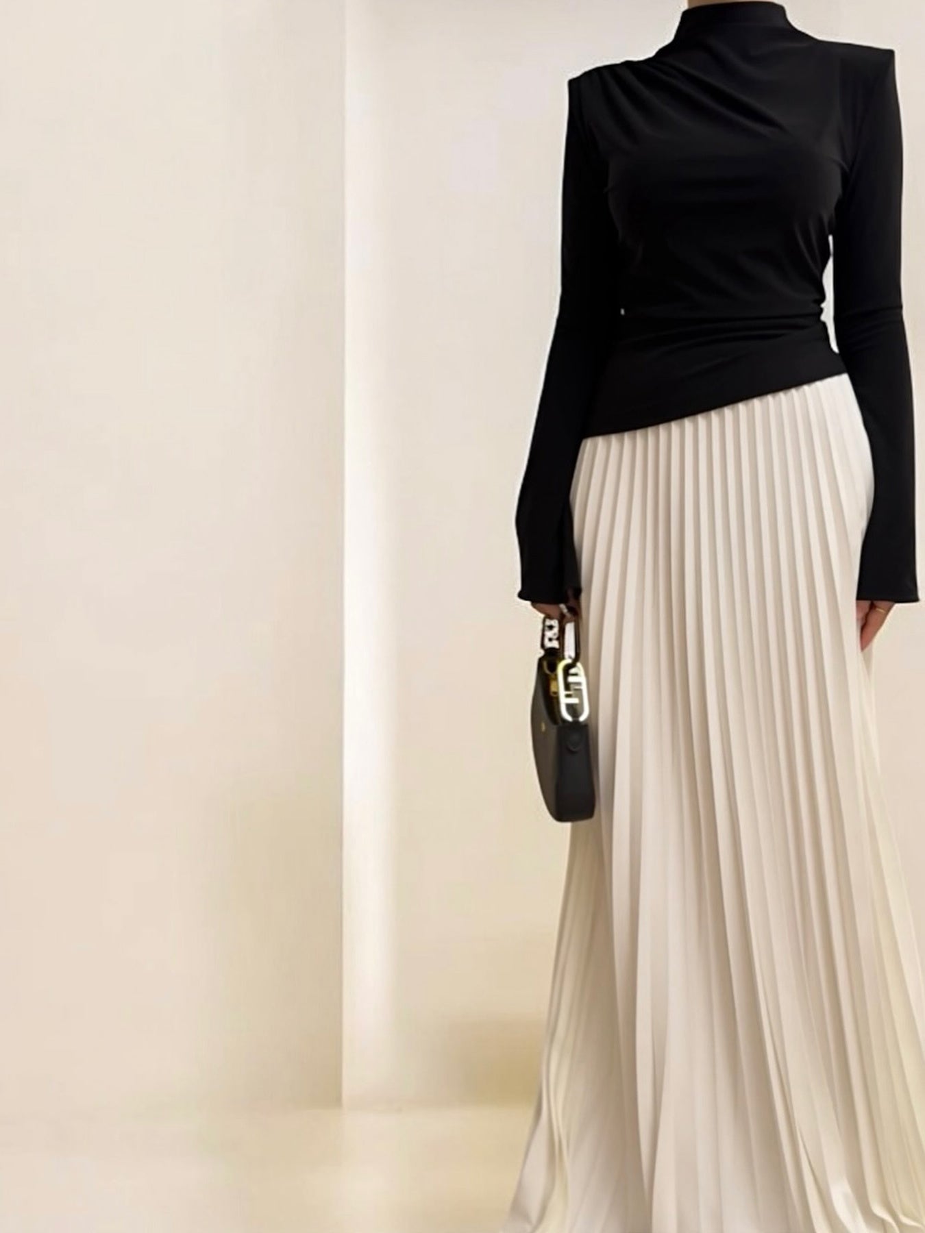 Turtleneck Solid Top & Contrasting Maxi Skirt Suit Polyester