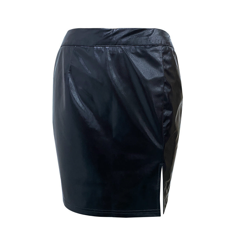Jupe courte sexy en similicuir verni noir asymétrique à fente