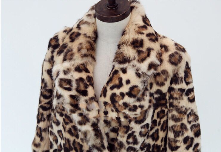 Manteau extra long en fausse fourrure imprimé léopard pour femme