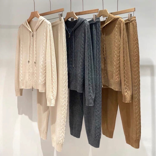 بدلات أنيقة مريحة بسحاب ملتوي وغطاء رأس