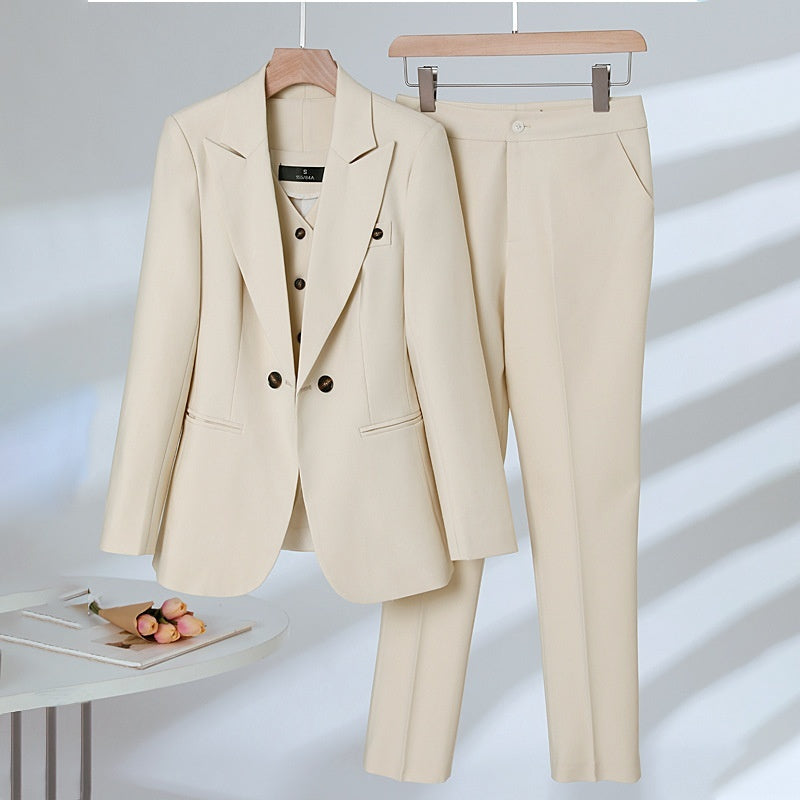 Ensemble Costume Élégant pour Femme avec Pantalon et Gilet