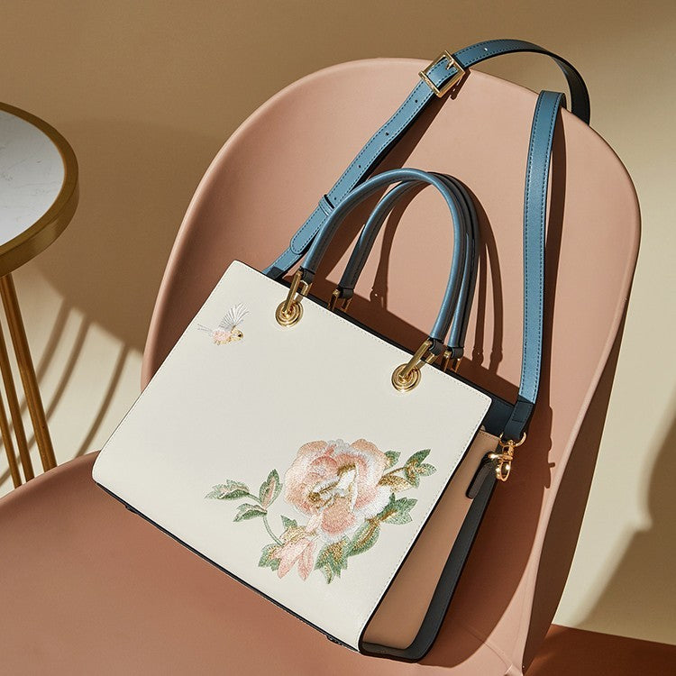 Sac portable brodé en cuir de vachette pour femmes