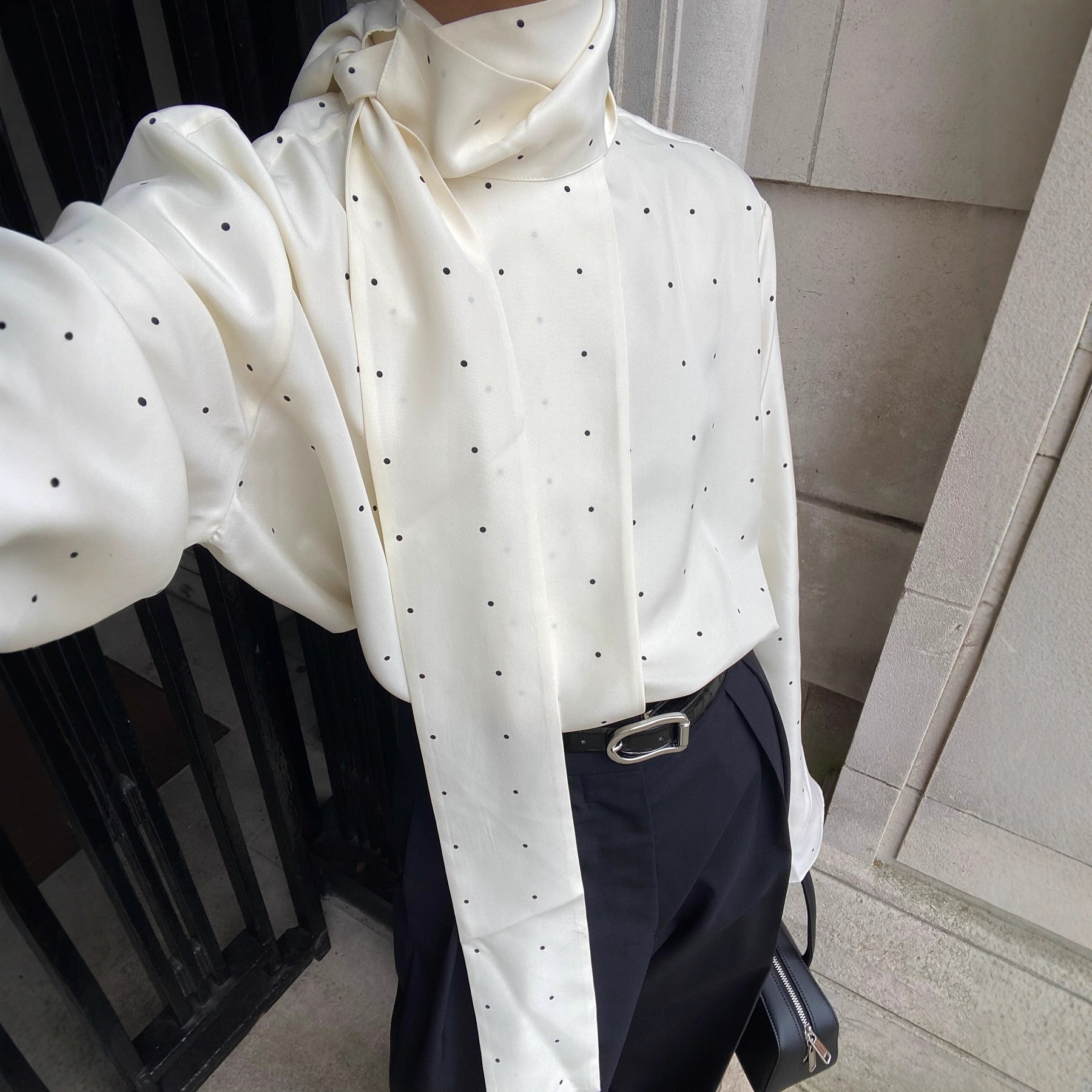 Polka Dot Ribbon Loose-Fit Long Sleeve Commuter Top