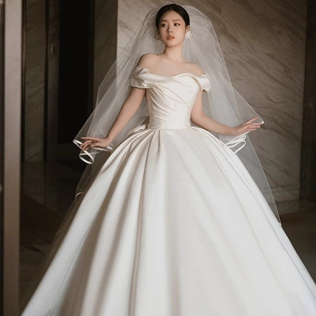 Robe de mariée en satin à épaules dénudées avec manches trois-quarts, jupe longue, tailles S-XXL