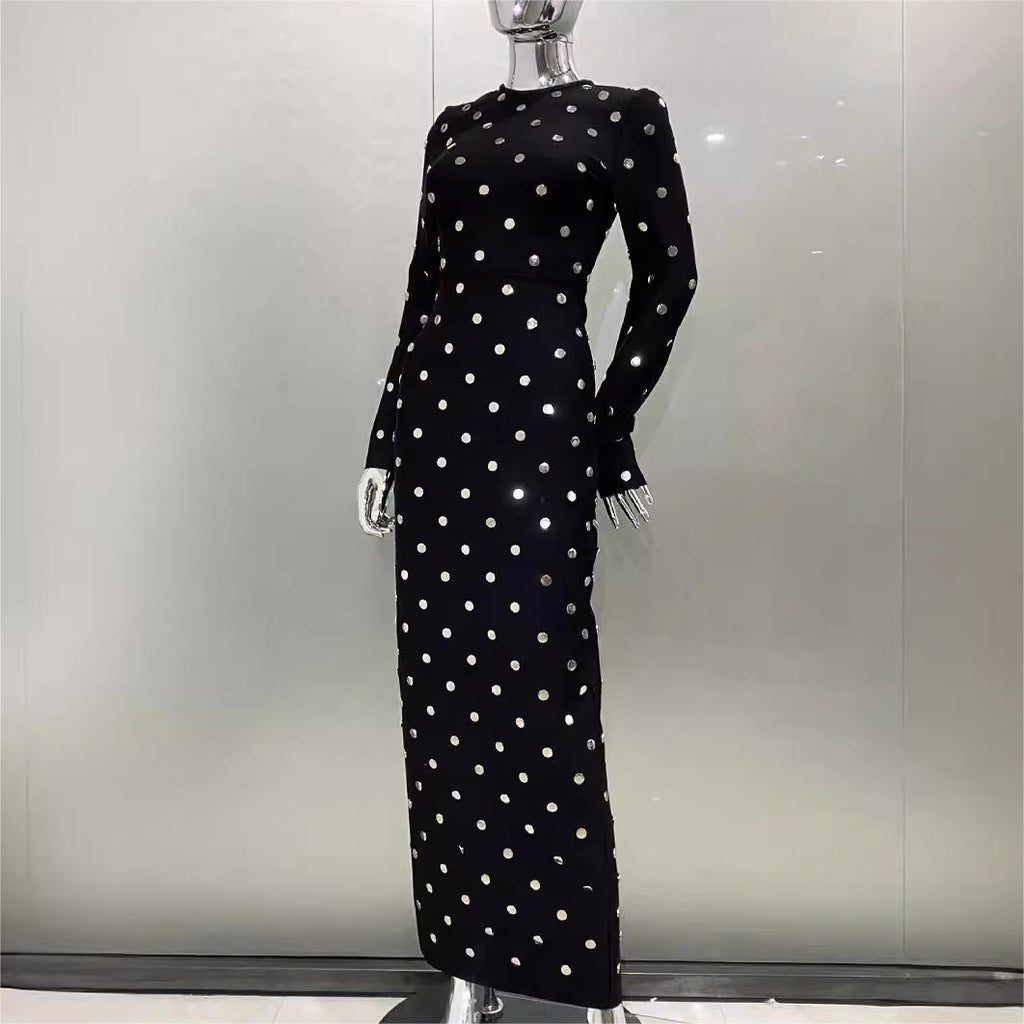 Robe longue à manches longues en coton et lin noir avec rivets pour femme