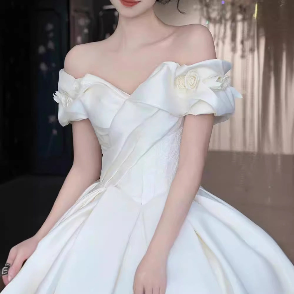 Satin Main Wedding Dress Off-shoulder French Welcome Yarn High Sense