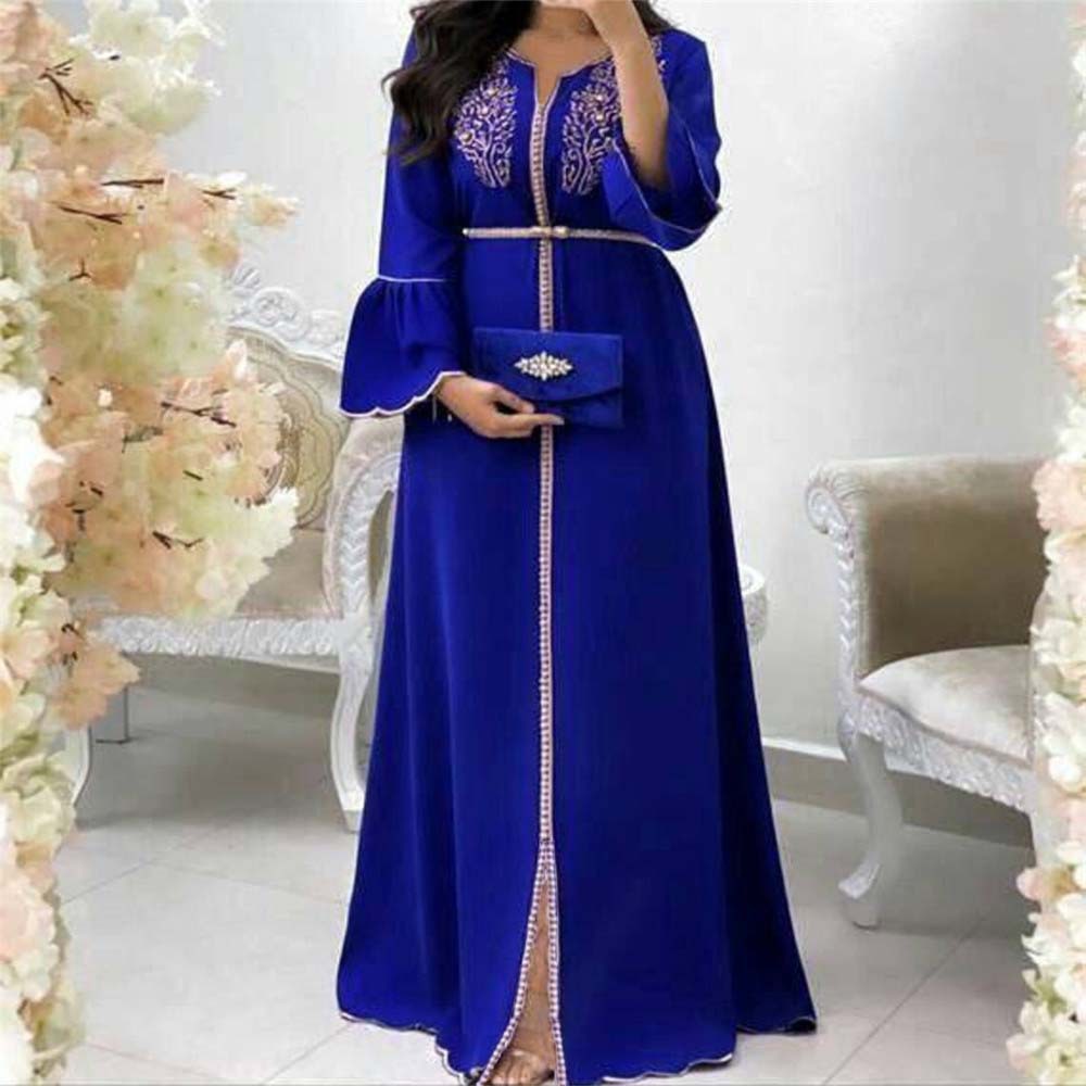 Robe longue brodée bleu foncé pour femme du Moyen-Orient