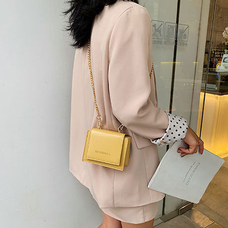 Textured Western Chain Crossbody Bag with Zipper Pocket