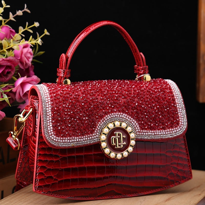 Sac à bandoulière portable en cuir verni et diamant