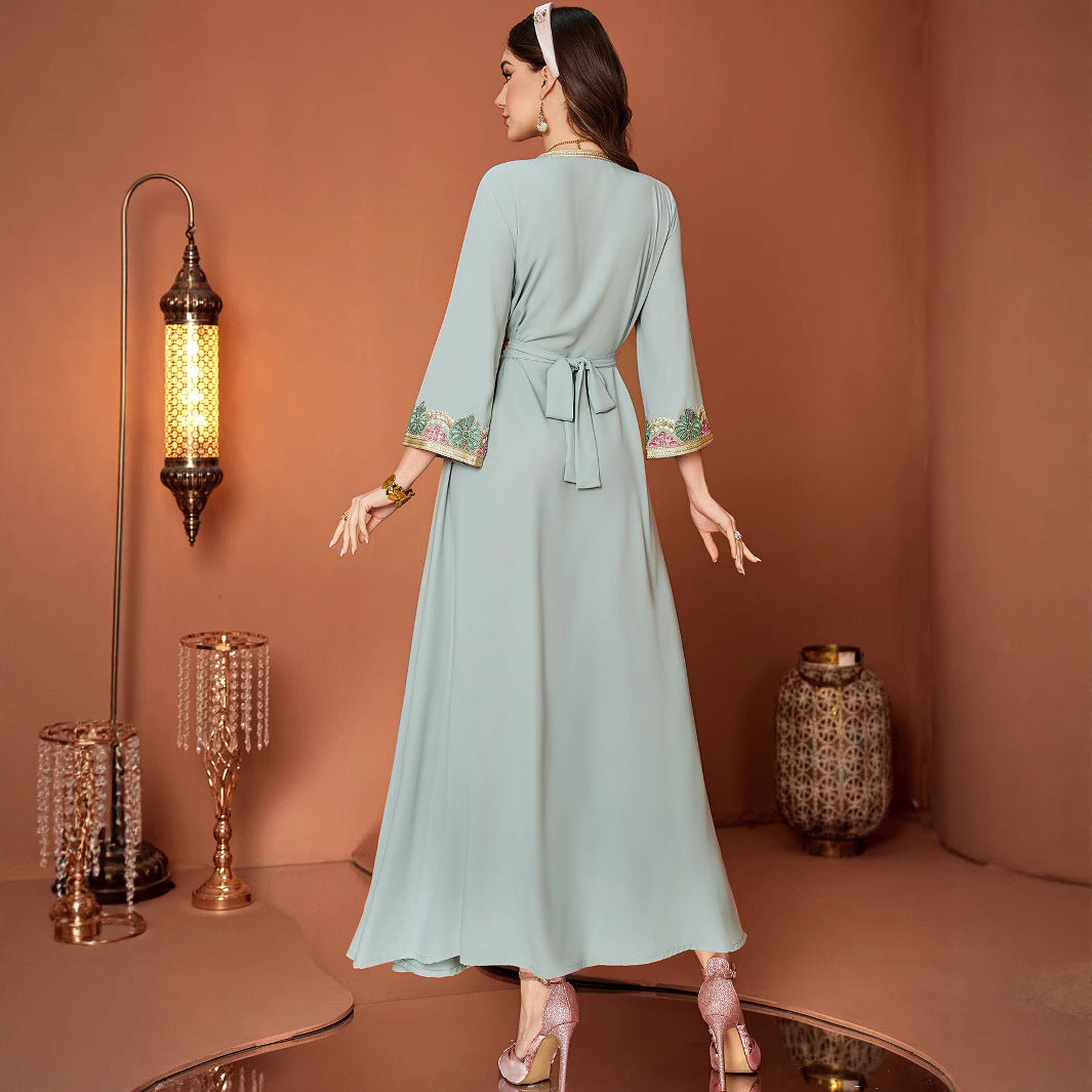 New Bean Green False Two-piece Patchwork Lace Embroidered Lace V-neck Dress for Arabian Women