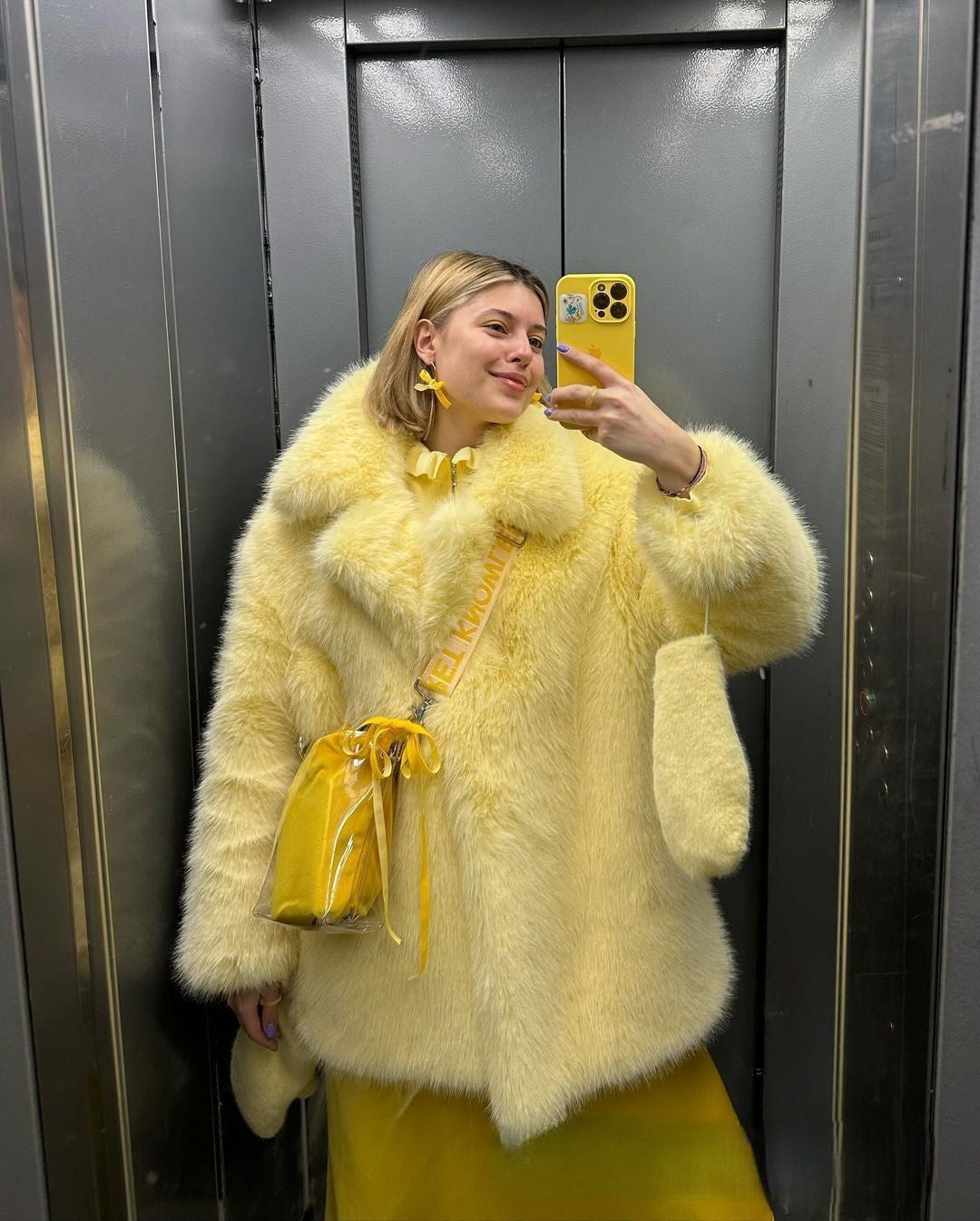 Women’s Thick Artificial Fur Warm Coat with Fur Collar