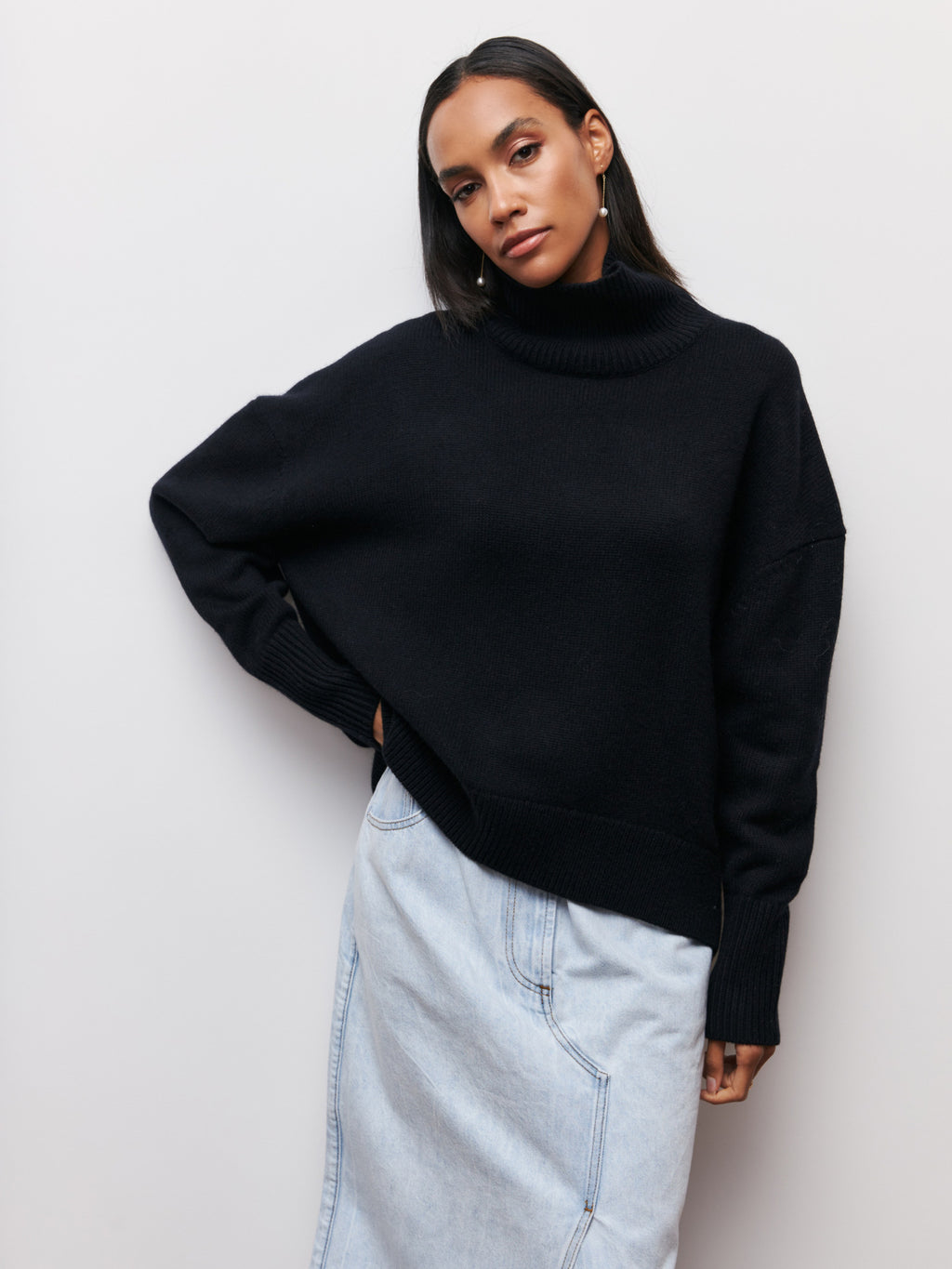Pull à col roulé d'hiver de couleur unie à manches longues pour femmes