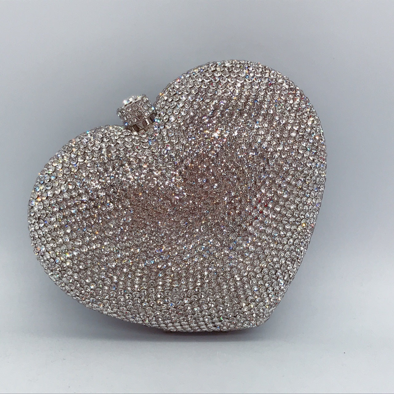 Pochette de Soirée Cœur en Cristal et Diamants – Rouge et Argent, 14x12x5cm
