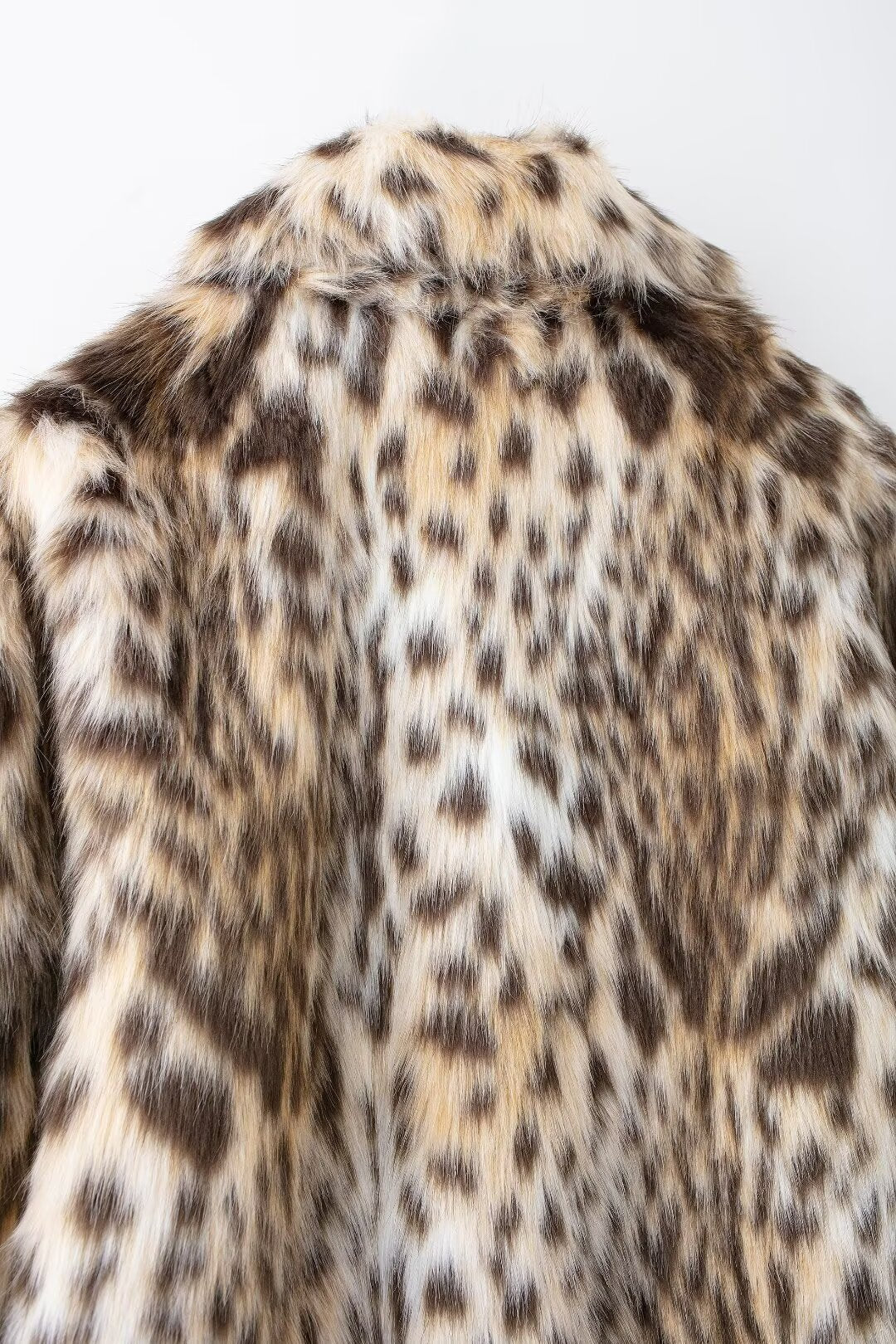 Women's Loose Fashionable Faux Fur Jacket Polyester Long Sleeve