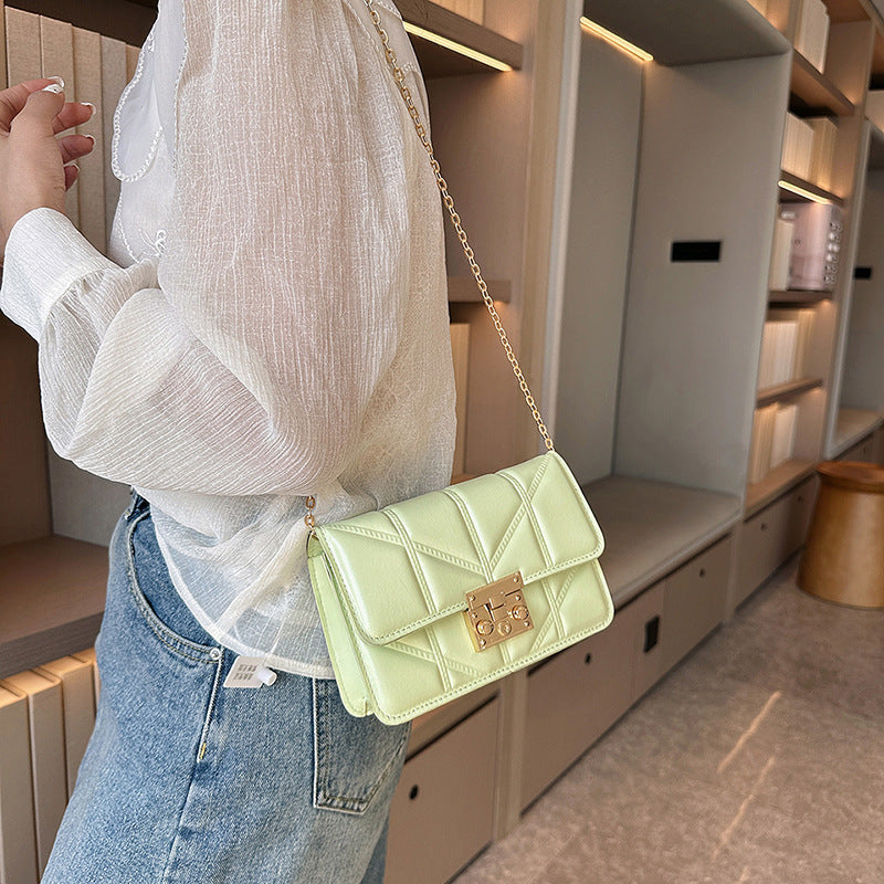 Western Style Chain Messenger Bag Casual Small Square