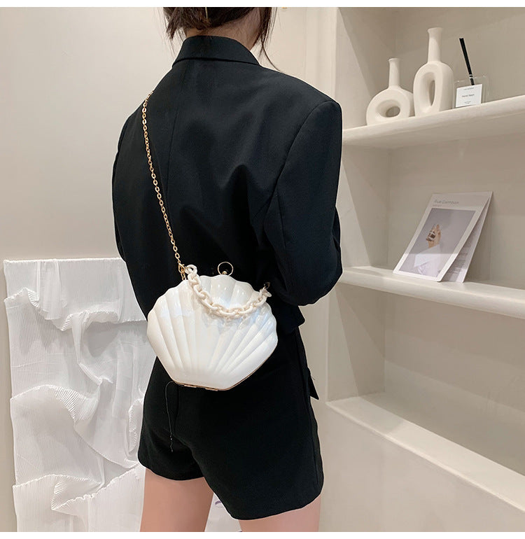 Sac bandoulière à chaîne unie à épaule unique disponible en plusieurs couleurs