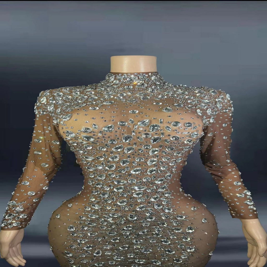 Robe de bal moulante à manches longues et strass pour femme