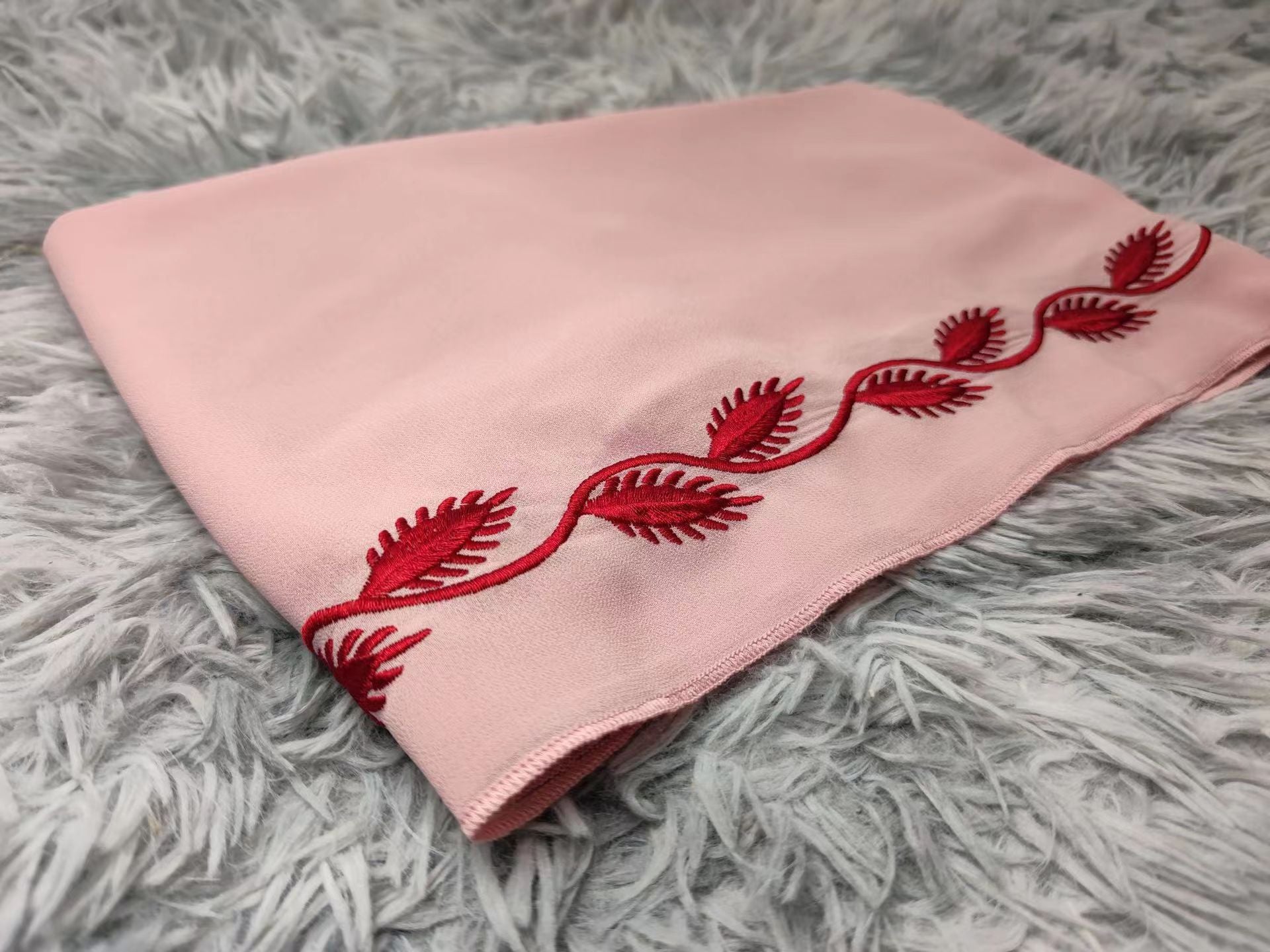 Elegant Pink Embroidered V-Neck Muslim Women's Dress with Headband
